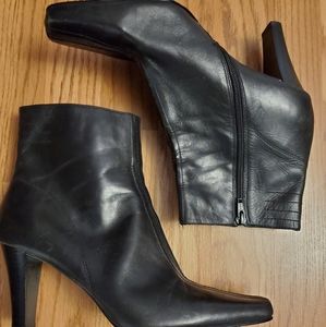 Croft and Barrow ankle boots, size 10